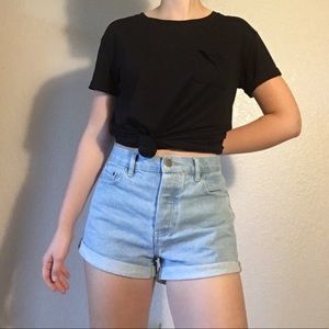 Denim Highwaisted Lightwash Shorts Size 29 (7-8)